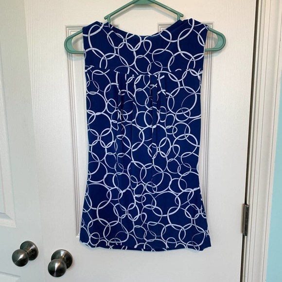 The Limited Women's Size Extra Small Blue Circle Print Top - Picture 4 of 4